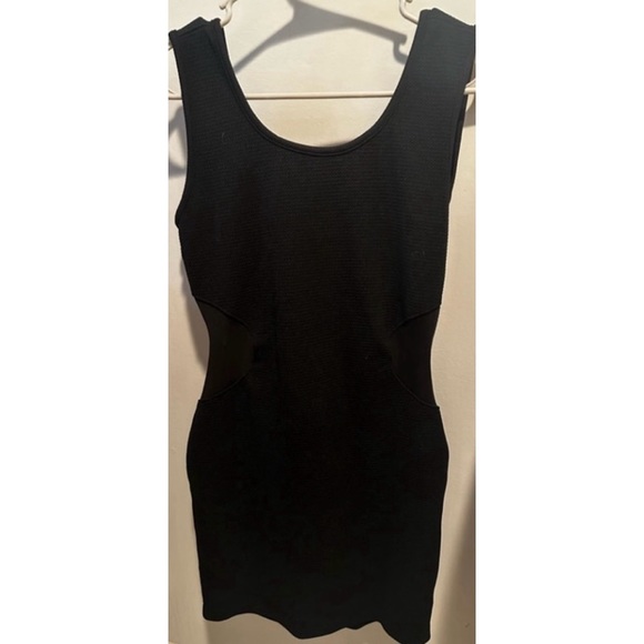 Forever 21 Black & Gold Chained Dress - Picture 11 of 11